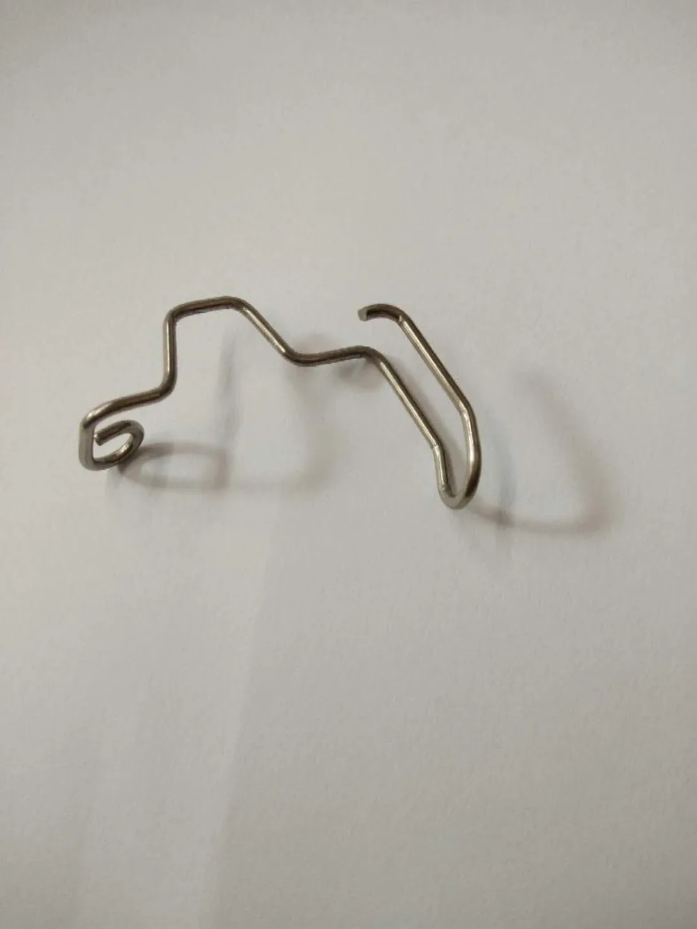 Industrial Sewing Machine Parts 1 PCS FINGER GUARD FOR BROTHER DB2 # 150384  Without Screw