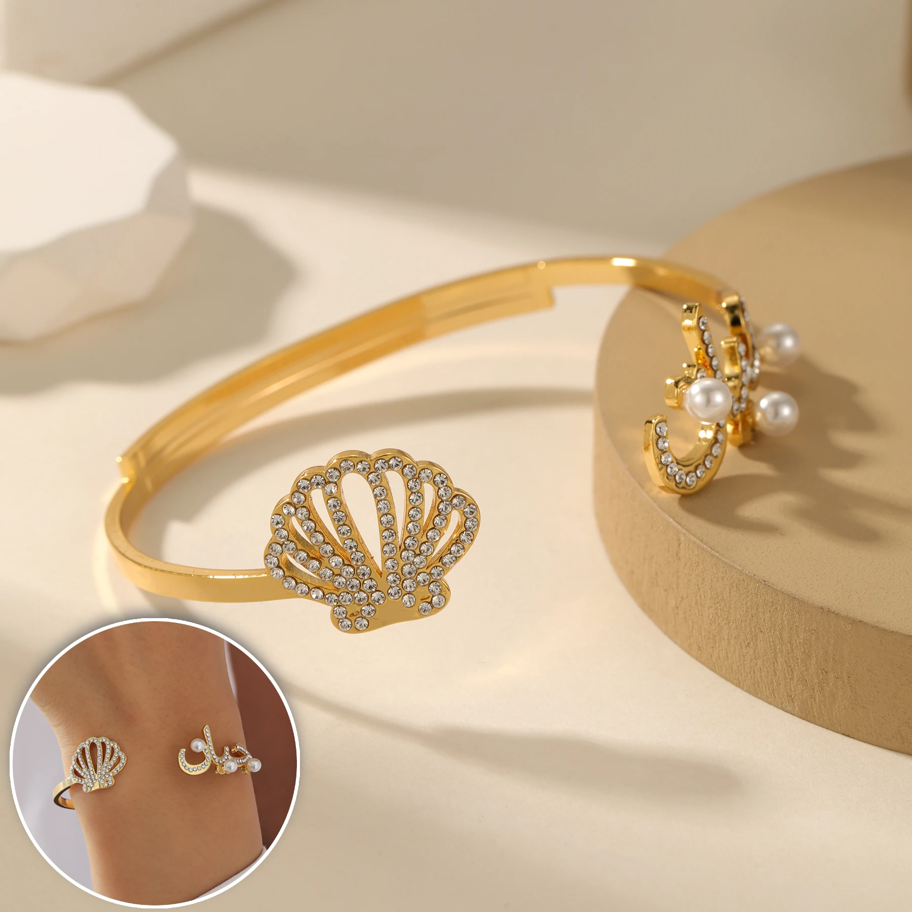 

Custom Shell Arabic Letter Pearl Bracelet Personalized Arabic Letters Luxury Arabic Pearl Bracelet Muslim Gifts for Wife Jewelry