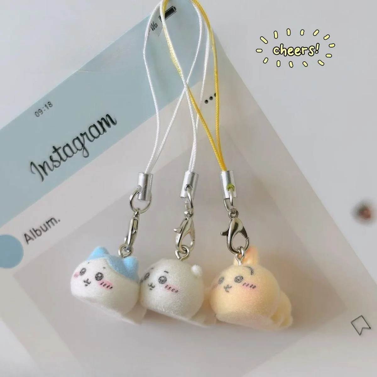 귀여운 아기 옷을 모티브로 한 작은 플로킹 레진 펜던트 - Phone Accessories Baby 리뷰 및 가격