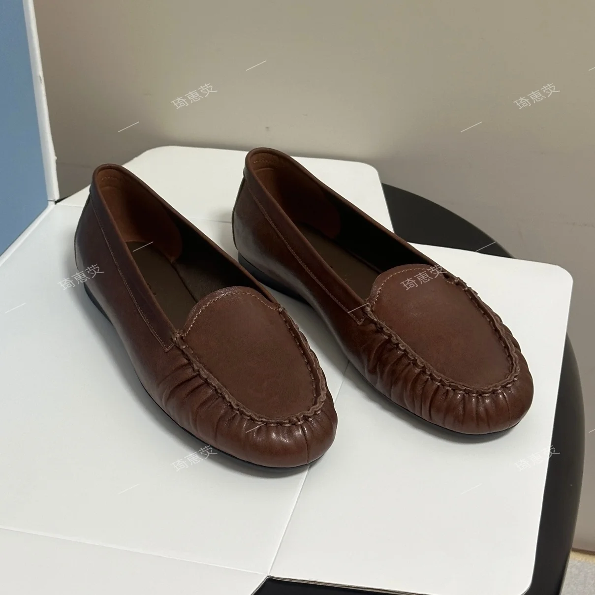 British-Style Round-Toe Loafers 2026 Spring New Arrival—Pleated Casual Leather Shoes Flat single-Layer Heels Sapato Feminino