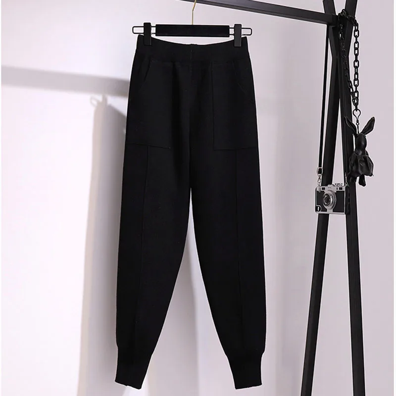Haren Pants Women's Autumn and Winter Carrot Pants 2025 New Large Size Small Leg Pants Loose Leg Thick Slimming Knitted Pants