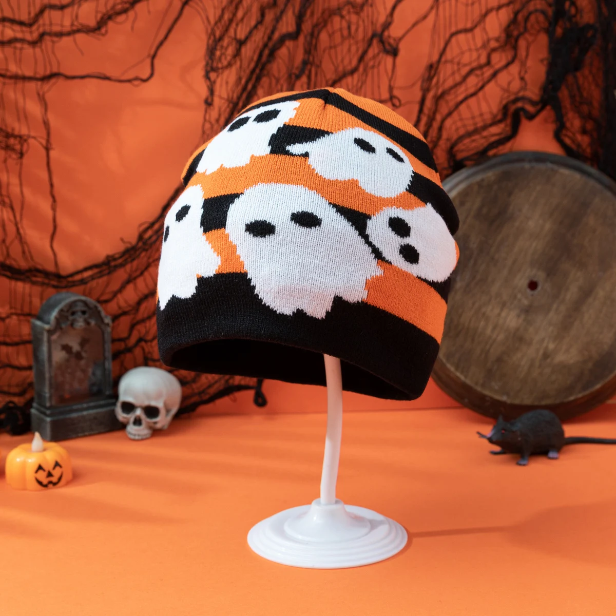 

The jacquard Halloween atmosphere knitted pullover hat is versatile for both men and women's parties and gatherings