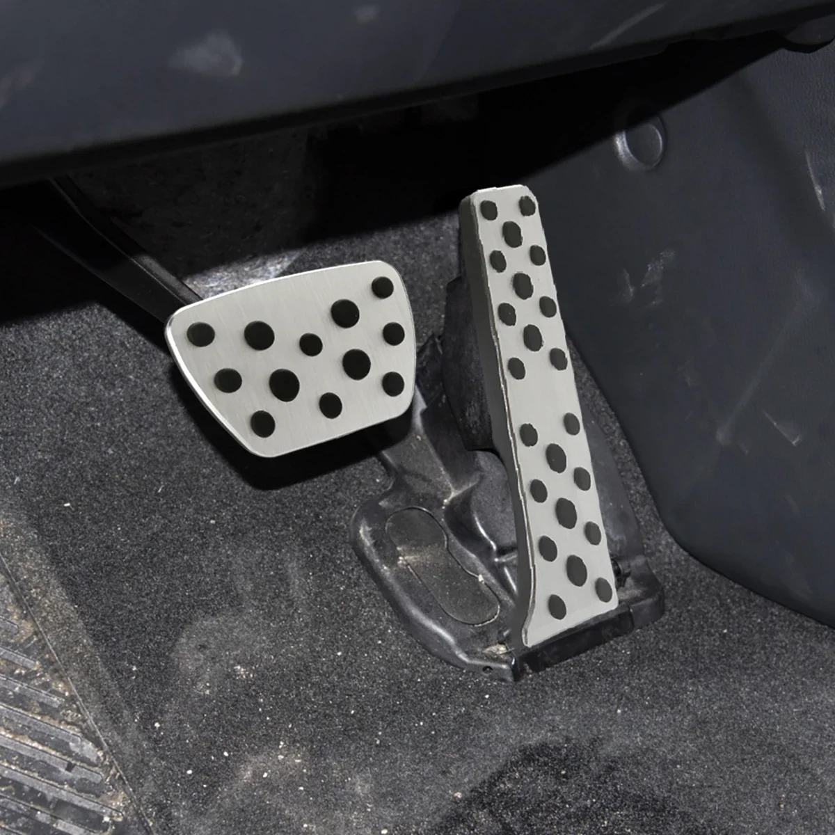 

Antiskid aluminium Car Gas Brake Pedal Cover Trim For 2023-2024 Toyota Alphard Vellfire 40 Series