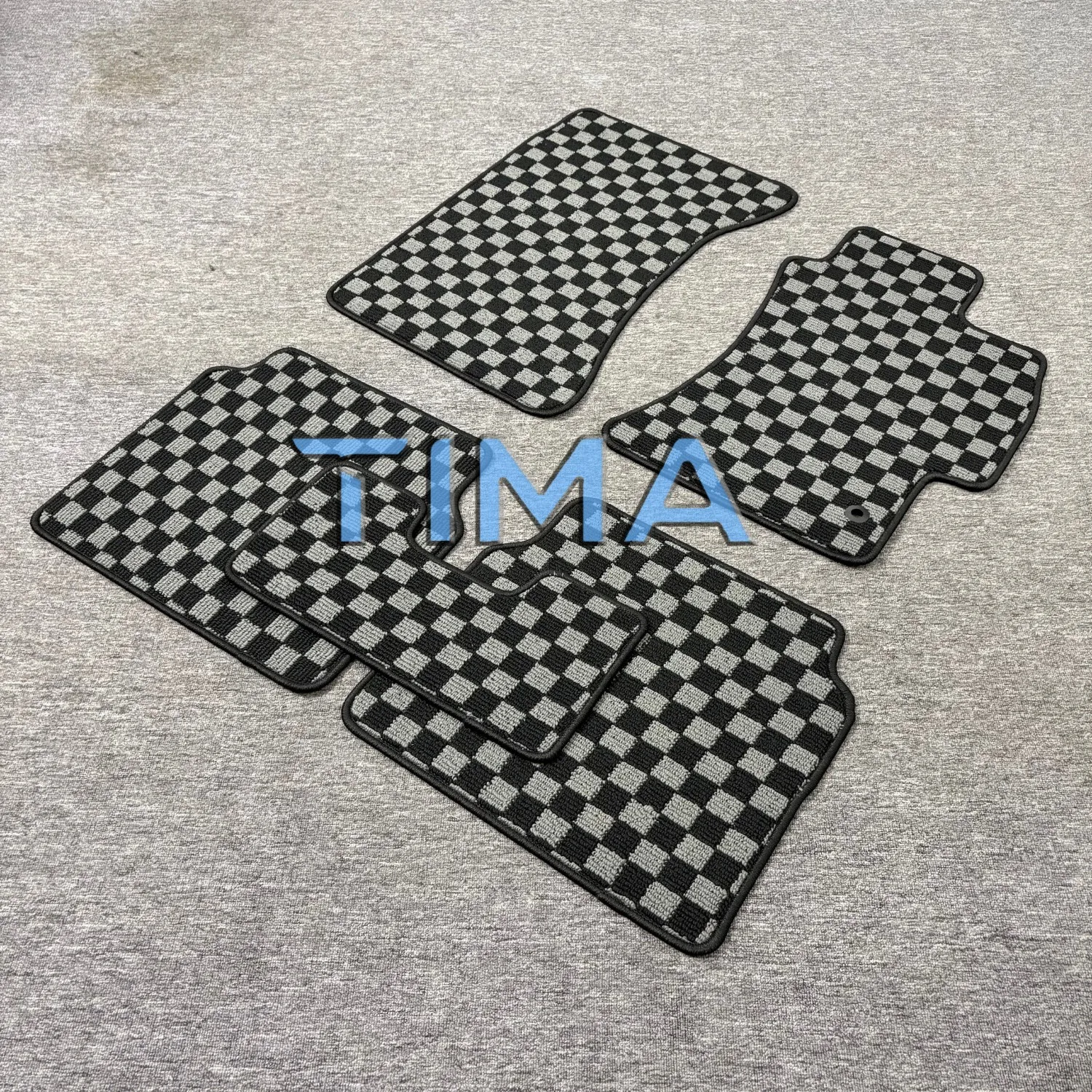 Odorless and comfortable Checkered Car Mats Set of 5 For 2004-2009, Subaru Legacy Right Hand Driveor