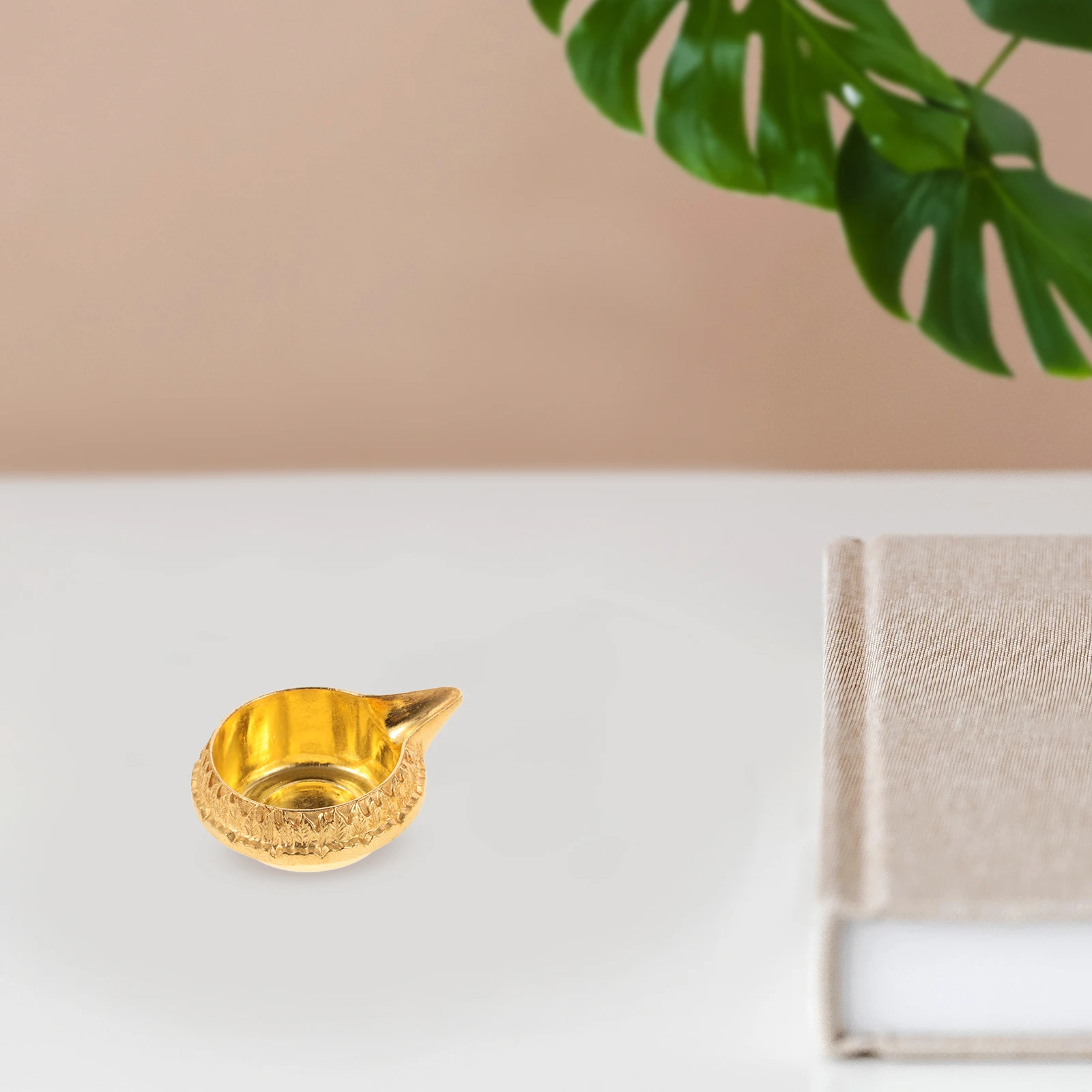 

2Pcs Exquisite Design Oil Light Multiuse for Home Temple Office Diwali Pooja Items Decorative Lighting for Pooja