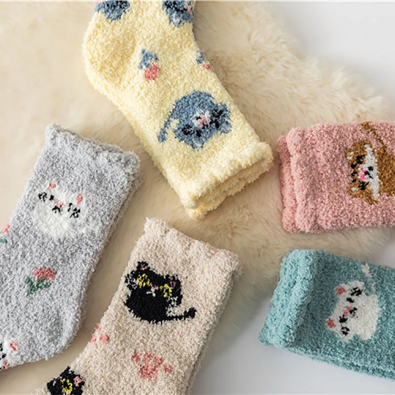 

Women Winte Sleeping Socks Cute Cartoon Cat Coral Velvet Thickened Warm Colorful Fashion Jacquard Weave Ladies Floor Socks SK41