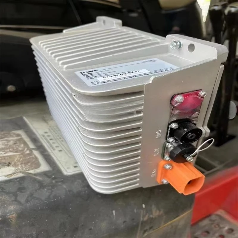 Power supply module of the voltage reduction transformer for new energy vehicles