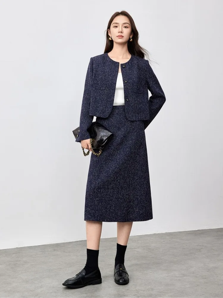 

SENTUBILA Elegant Sets for Women 2 Pieces 2025 Fashion O-neck Contrasting Button Short Jacket A -line Mid Skirts 151Z80052Z