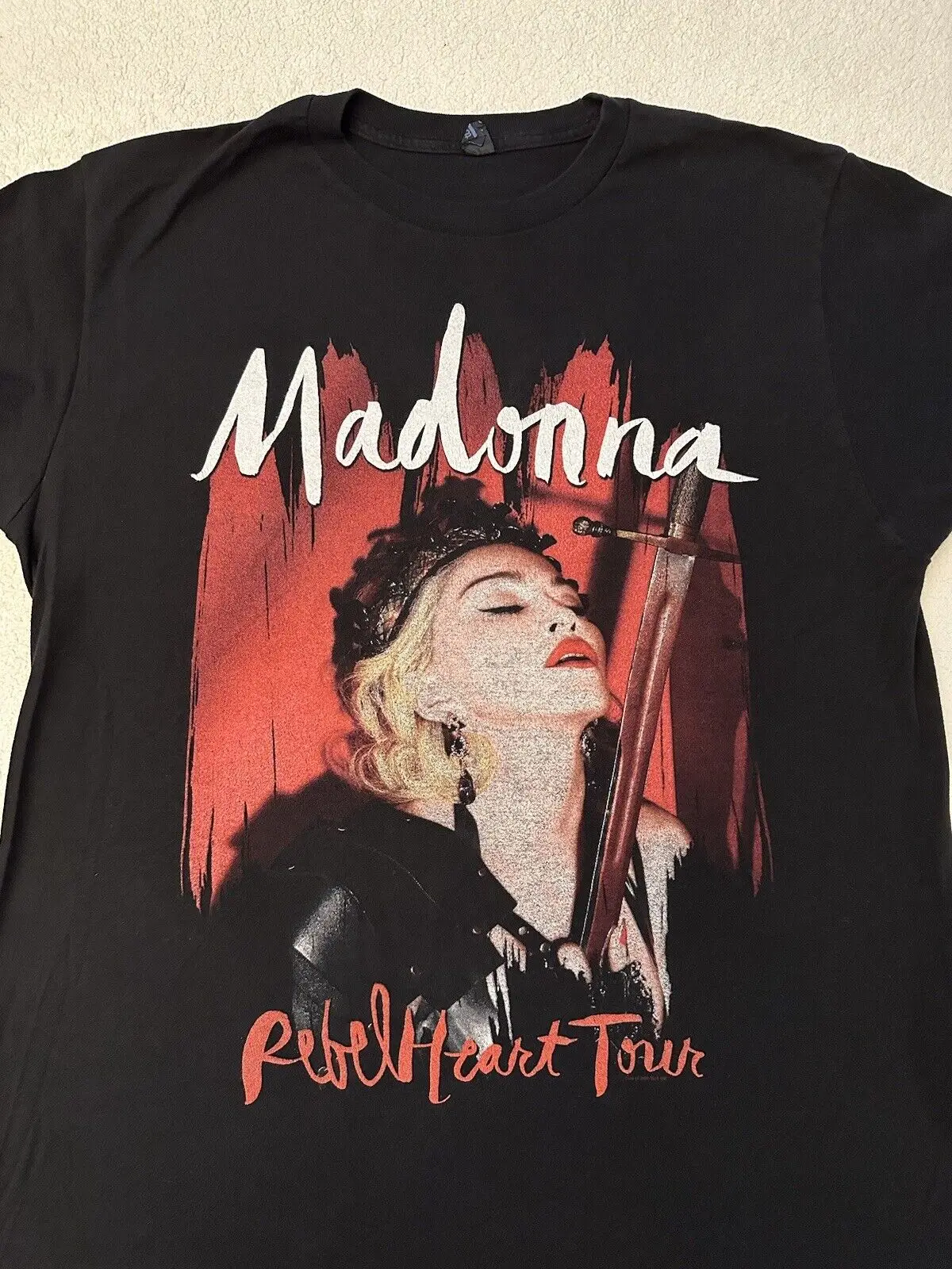 2000S Y2K 2015 Madonna Rebel Heart Pop Rock Music Tour Official T Shirt L New