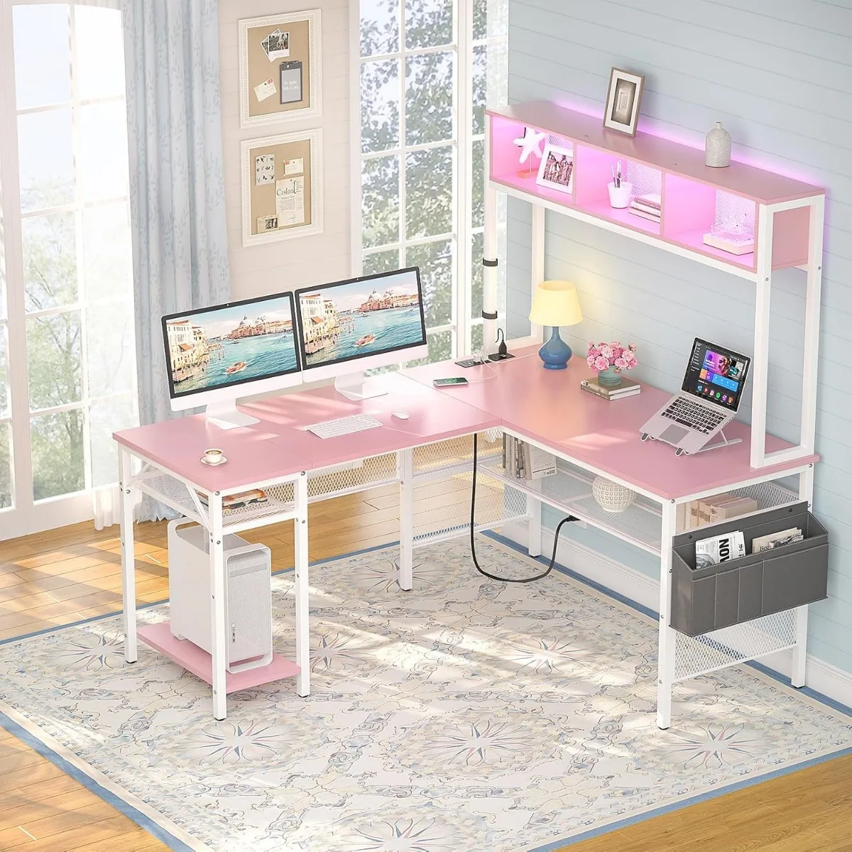 Bureau d'ordinateur en forme de L avec bande LED et prises de courant, bureau d'angle réversible avec étagères de rangement et sac