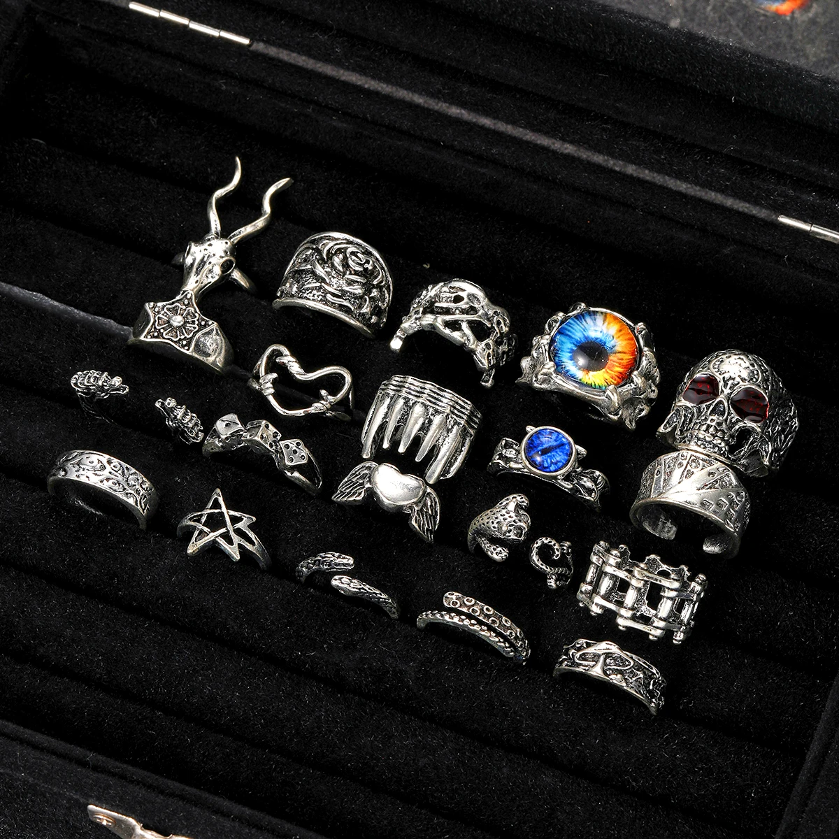 20Pcs/Set Retro Punk Gothic Rings for Women Men Silver Color Heart Evil Eyes Skull Snake Pentagram Rings Set Trendy Jewelry Gift