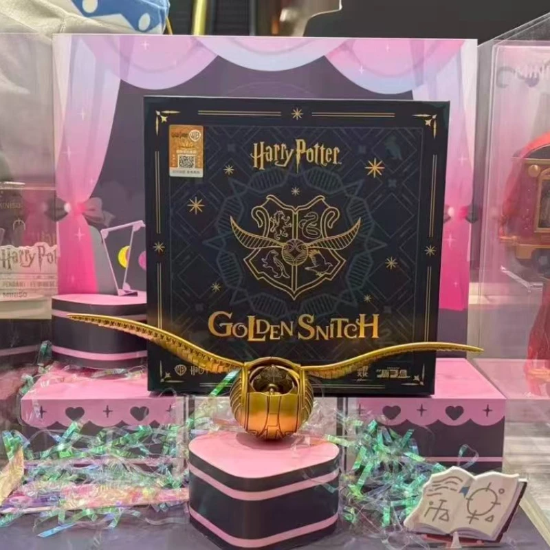 En Stock: Figura Abrible del Snitch Dorado de Harry Potter con Anillo Decorativo - Juguete Periférico de la Película, Regalo de Navidad y Halloween para Fans