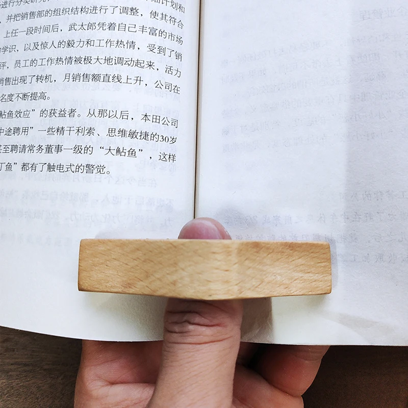 Wooden Book Page Holder Thumb Ring Bookmark Finger Book Holder Book Accessories For Single Hand Holding & Reading In Bed