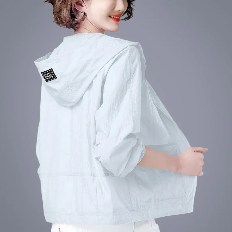 818 white