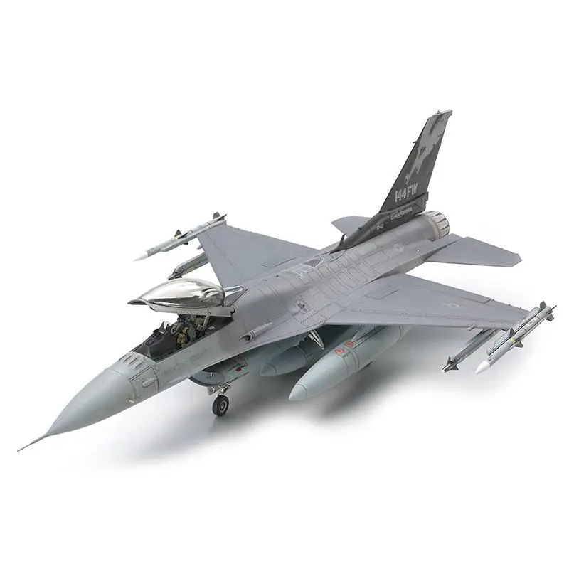 Tamiya 61101 1/48 Lockheed Martin F-16C [Block 25/32] Fighting Falcon ANG Model