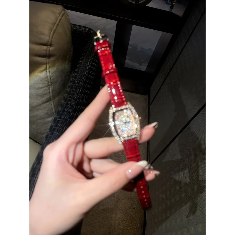 Starry Sky Red Watch, Ladies' High-end Women's Leather Strap Premium Women's Watch, 2025 New Style Women's Watch