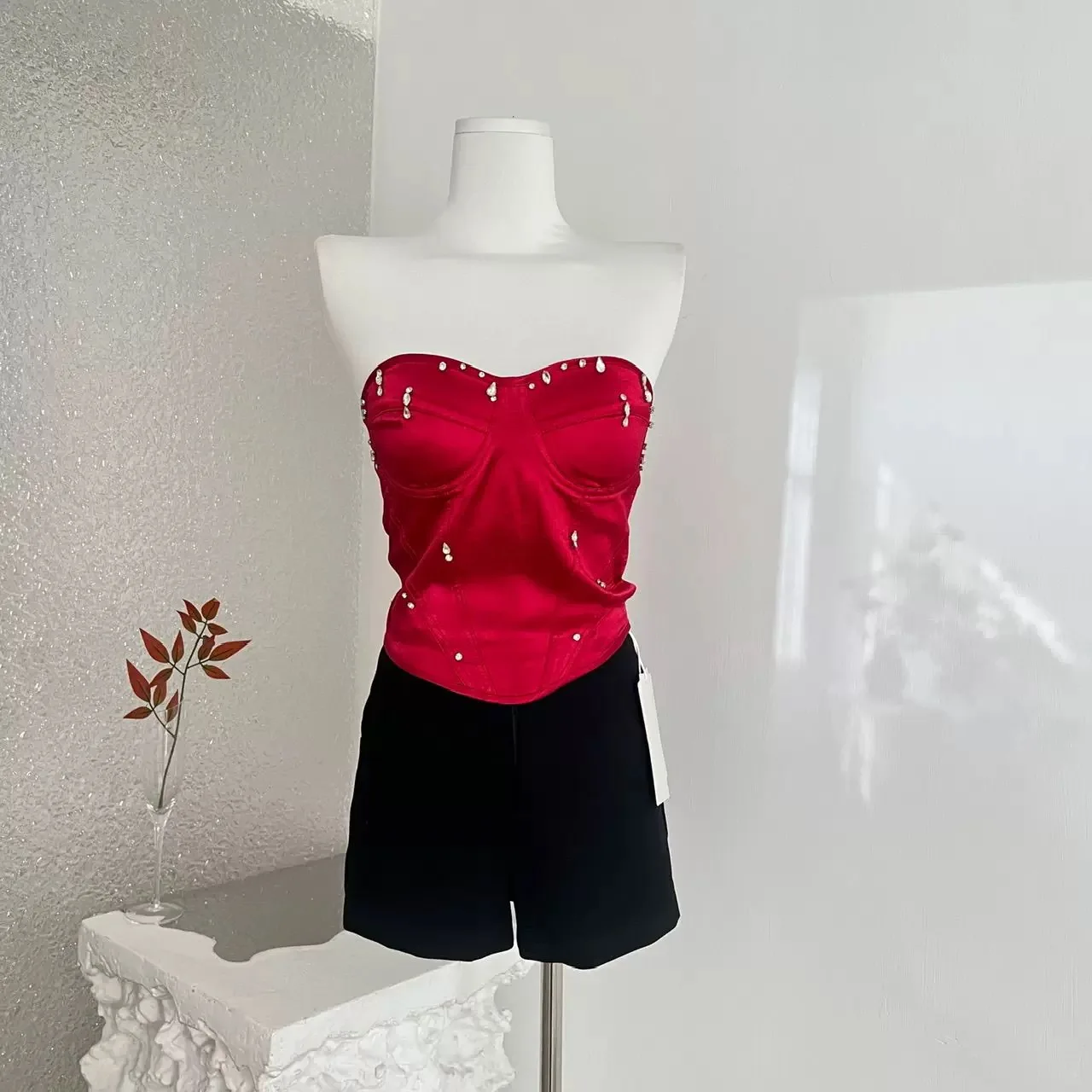 

Красный укороченный топ с пайетками и кружевом для женщин, сексуальный, модный, 2025, новый, с узором «снежинка»