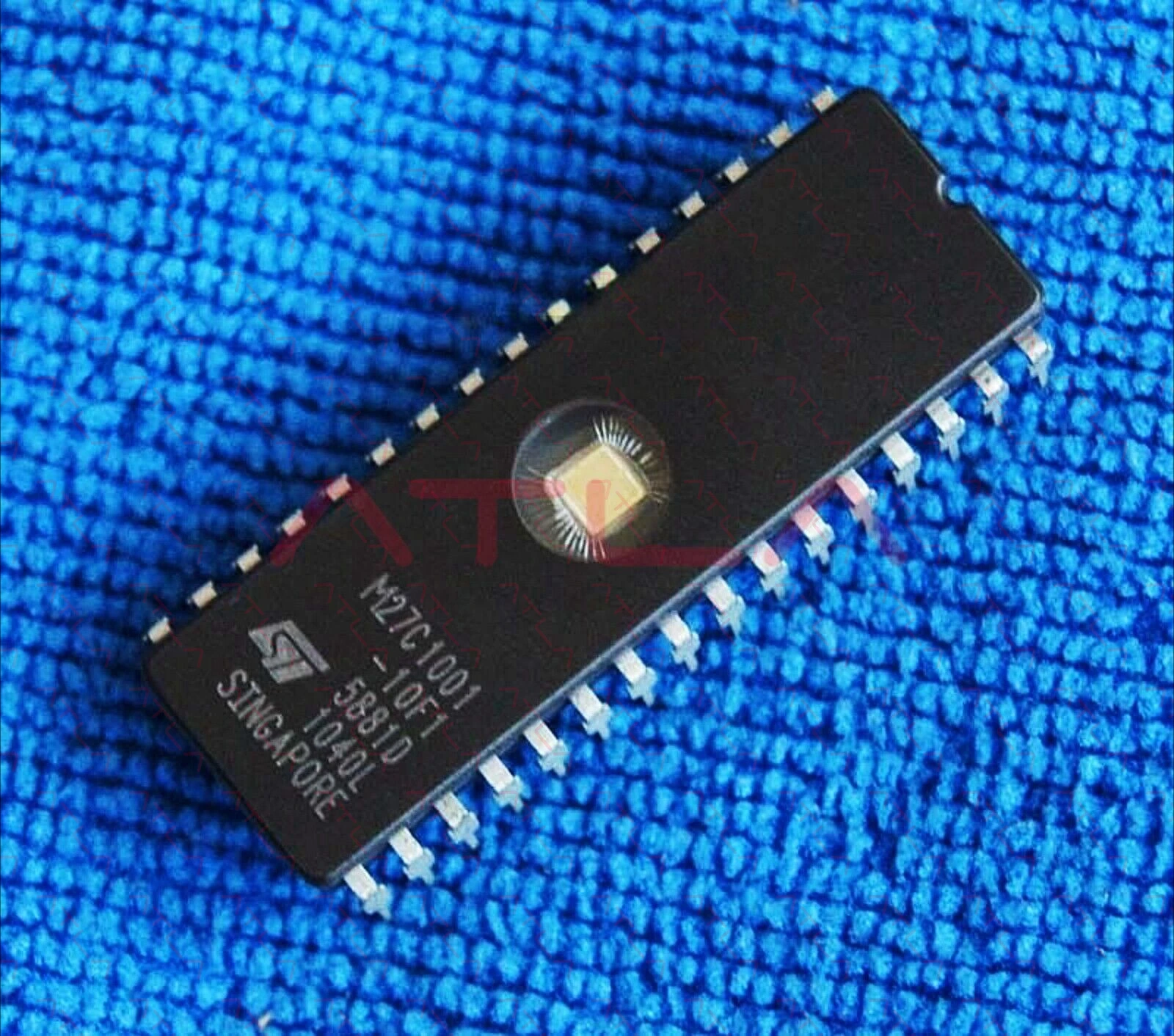 

10pcs M27C1001-10F1 DIP28 M27C1001 27C1001 EPROMs ST1 Mbit