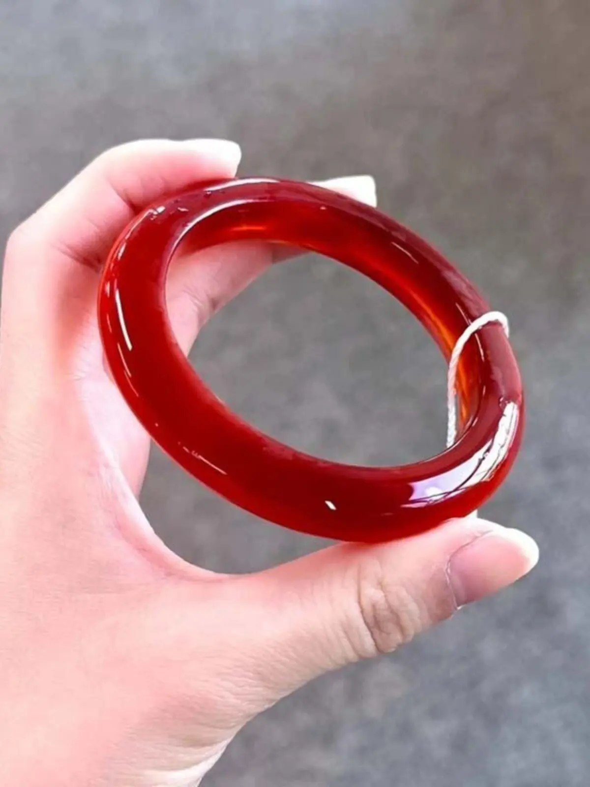 

Браслет из натурального красного кристалла, женский нефритовый браслет, белый лунный нефрит, прозрачный халцедон, браслет из высококачественного нефрита.