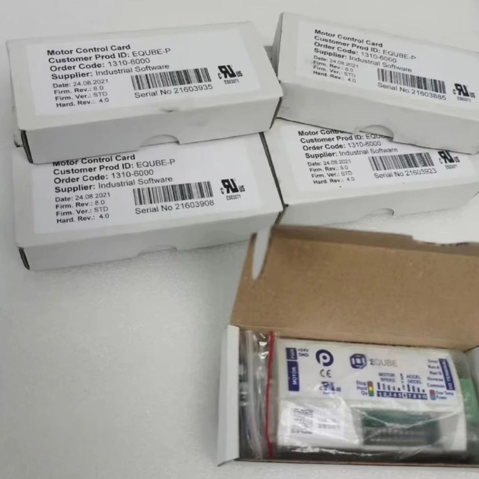 Cartão de controle de motor de software industrial original EZQUBE-P EQUBE-N EQUBE-P