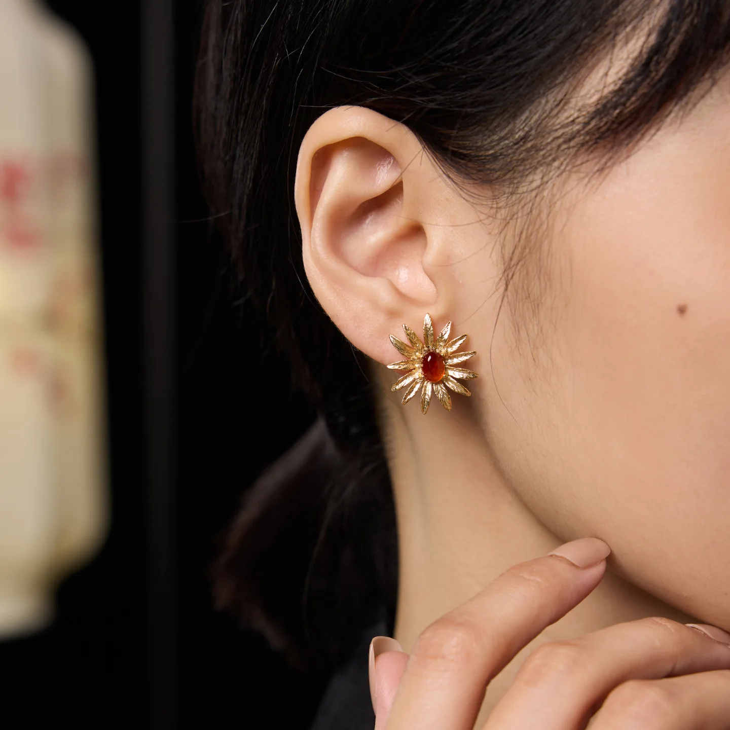 pendientes-de-granate-elegantes-y-exquisitos-diseno-retro-con-textura-de-piedras-preciosas-lujo-ligero-alta-gama-pendientes-versatiles-para-mujer