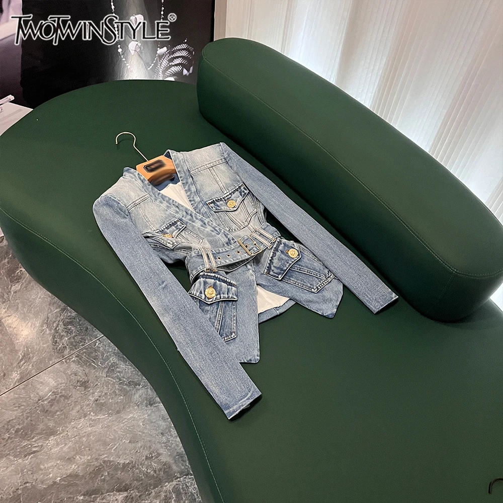 

TWOTWINSTYLE Designer Slimming Jackets For Women V Neck Long Sleeve Spliced Button Casual Denim Coat Female Fashion KJA548087