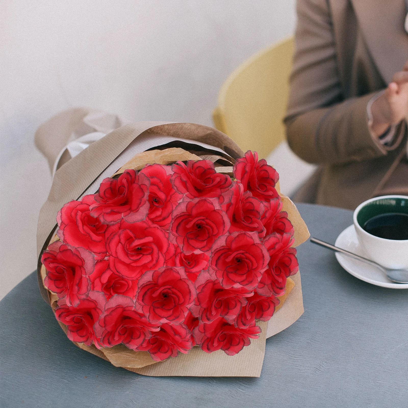 

50Pcs Artificial Rose Exquisite Craftsmanship Not Easy to Fade DIY Flower Wall Accessories Decors Fake Rose Decor