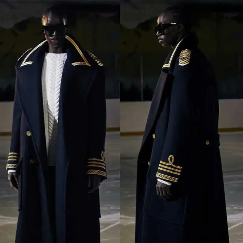Modern Men Woolen Overcoat Double Breasted Peaked Lapel Hand-sewn Formal Business Occasion Commute Warm Custom Made