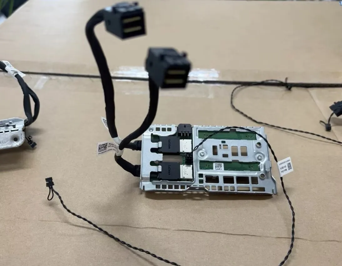 

FOR Dell T5820 T7820 Workstation U.2 NVME SSD backplane KWF76 NKN20