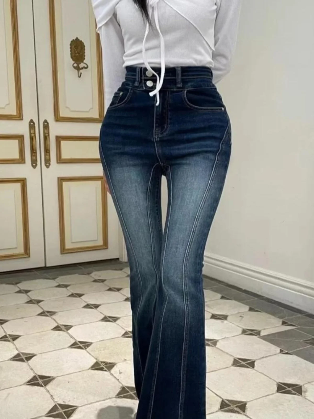 

Женские джинсы с высокой талией, стрейч, утягивающие, выбеленные, микро-клеш, длиной в пол, повседневные, из хлопкового стрейч-денима, на молнии