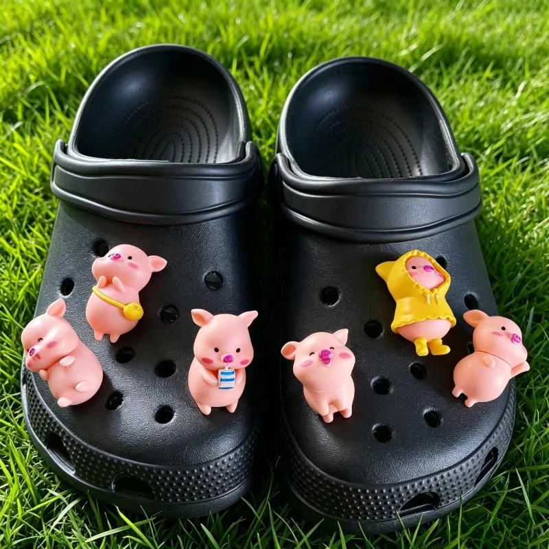 Whole Set Hot Sale DIY Hole Shoes Charm for 6 Cute Little Pigs Handmade Charms Designer Quality Garden Shoe Decoration Girl Gift