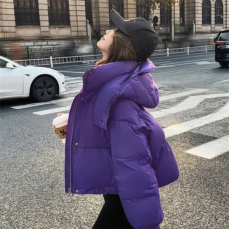 Giacca corta imbottita in cotone Donna Parka 2025 Inverno Nuovo piumino con cappuccio Capispalla in pane Cappotto in cotone coreano Cappotto spesso femminile