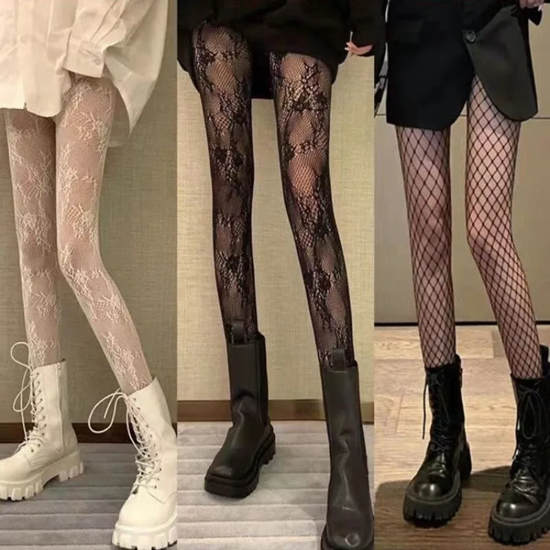 Gotyckie pończochy kabaretki czarne rajstopy damskie seksowne nylonowe przezroczyste rajstopy Lolita Hollow Out kwiecista koronka rajstopy Cosplay Plus rozmiar