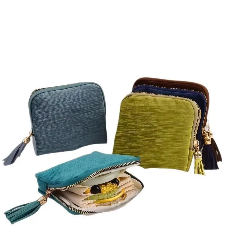 Tragbare Schmucktasche aus Samt mit 6 großen Fächern, Quasten und Reißverschluss, ideal für Reisen und den täglichen Gebrauch, zum Aufbewahren von Ohrringen, Ringen und Armbändern. – Detail 5