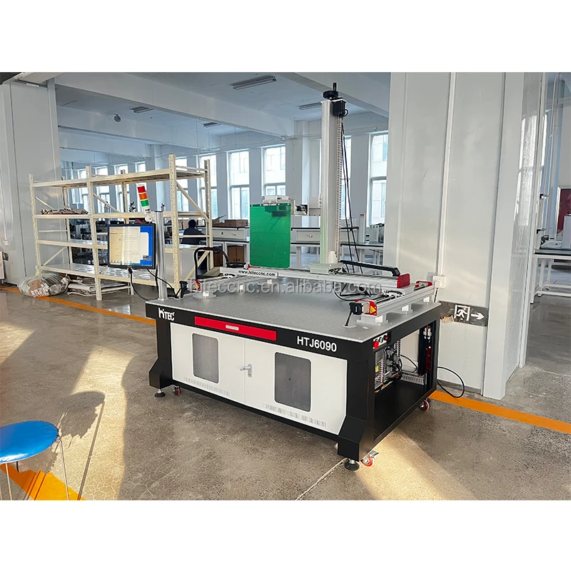 

Лазерный маркировочный станок JPT Mopa 100 Вт/200 Вт с рабочей зоной 600*900 мм для крупноформатной гравировки нержавеющей стали