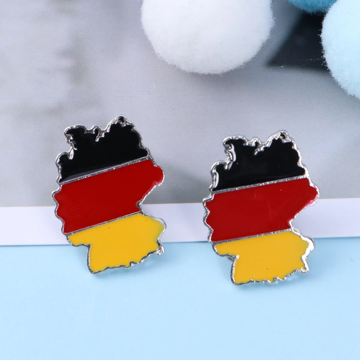 2PCS Alloy Flag Germany Territories Shaped Brooch Lapel Pin Jewelry Decor for Men Women Germany flag brooch