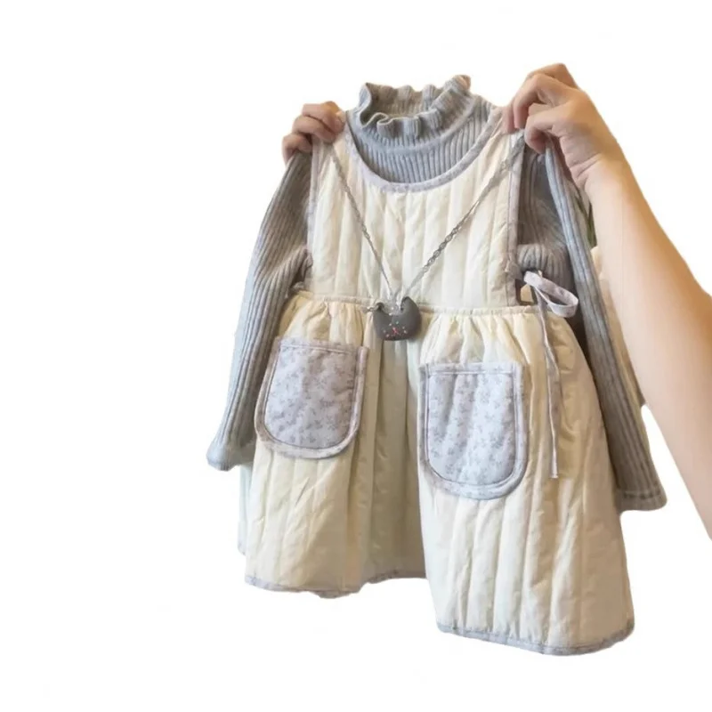 

Children's Fleece-Lined Thickened Winter Outfit Girls' Fleece-Lined Thickened Vest Dress Sweater Two-Piece Set