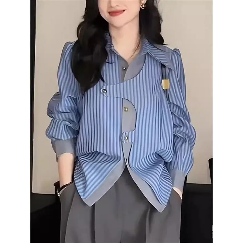 

Носите модные полосатые рубашки с длинными рукавами весной и летом. Две рубашки с неровным контрастом и прикрыванием меня.