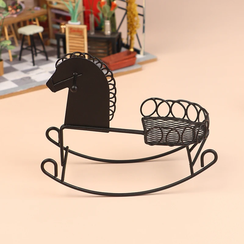 1/12 Dollhouse Mini Metal Rocking Horse Chair Dollhouse Nursery Room Furniture Decor Dolls House Home Accessory Pretend Play Toy