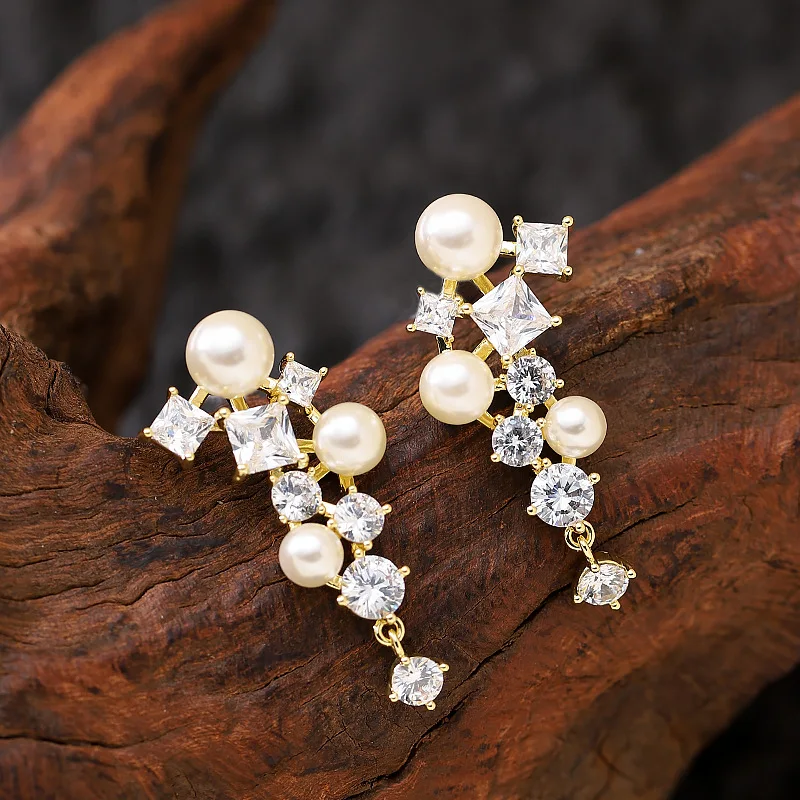 Super fashionable and exquisite Internet celebrity style full diamond zircon long pearl tassel earrings high-end luxury earrings 2