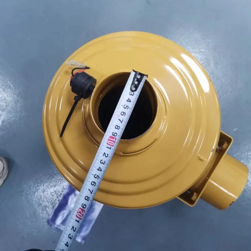 Air filter housing for engine air tools