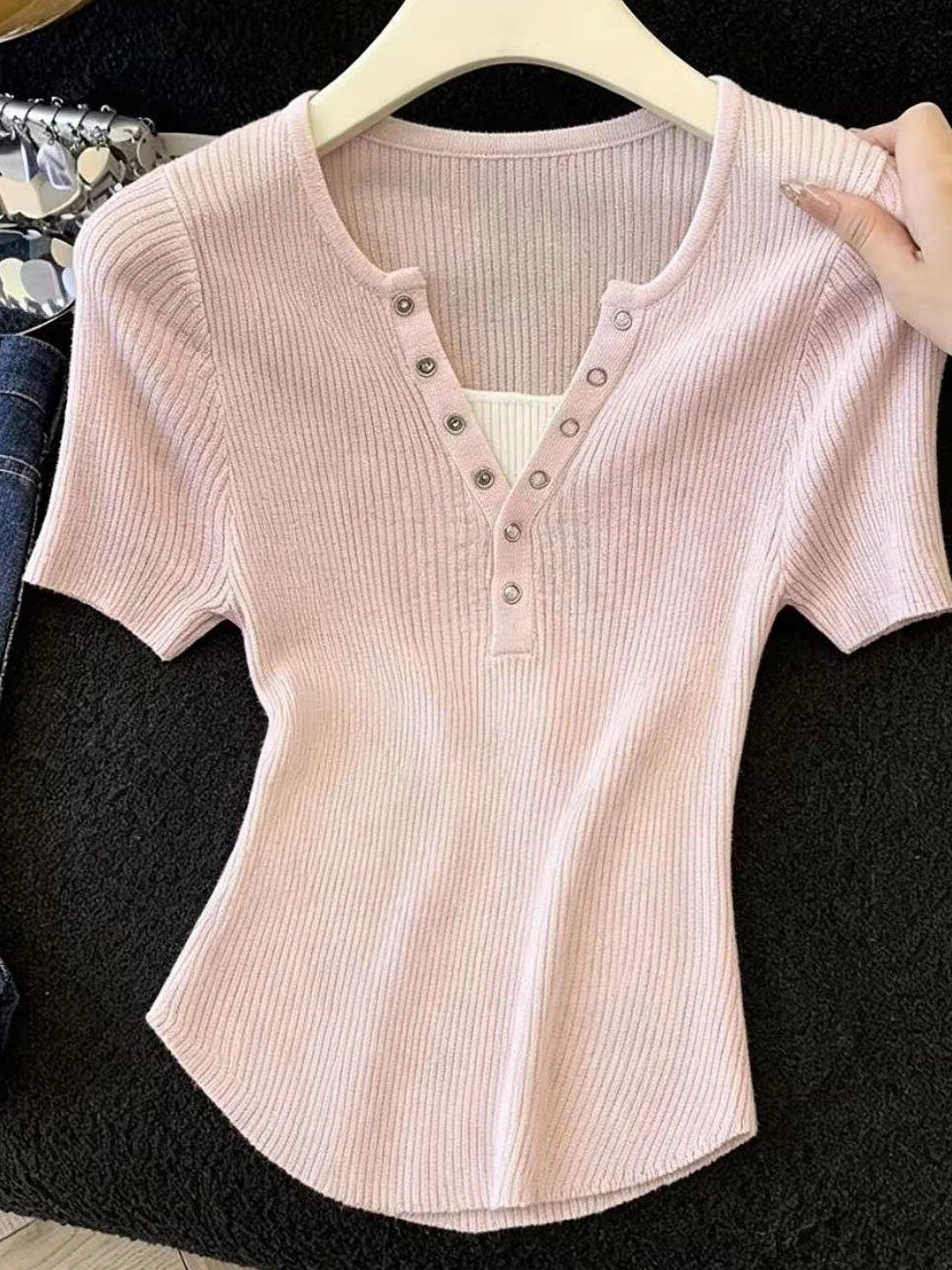 

Soft V-Neck Short Sleeve Knitted Sweater Women's Slim Fit Summer Gentle Style Pure Desire Fake Two-Piece Cleanfit Wool Blend