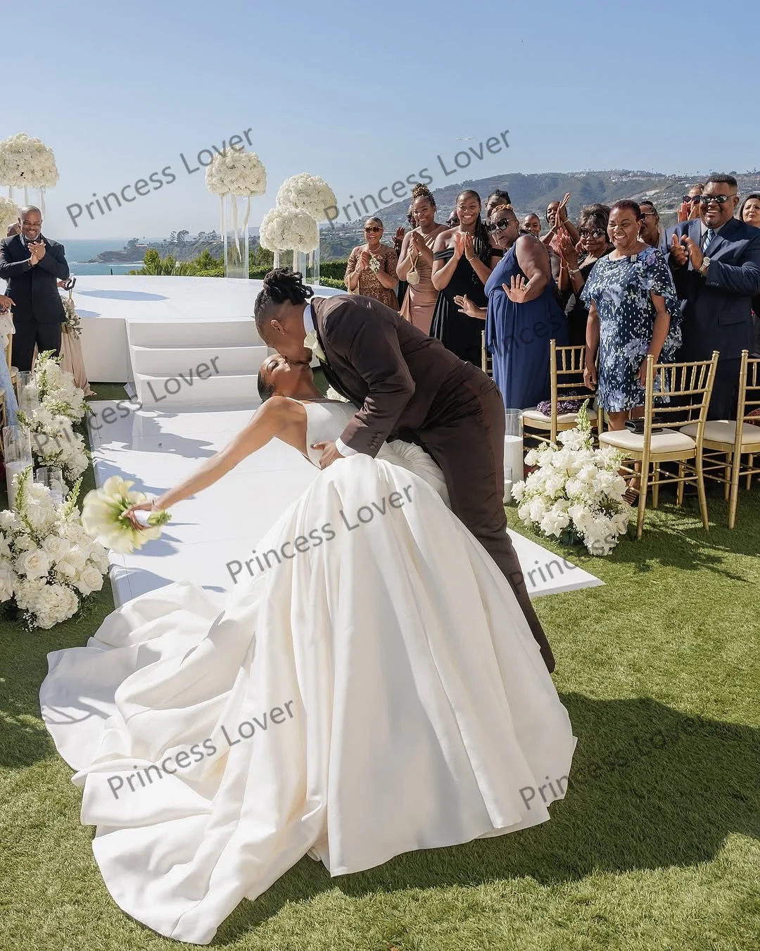 ชุดแต่งงานผ้าซาติน สายเดี่ยว แต่งระบาย ชุดงานแต่งงานสุดหรู ชุดเจ้าสาวสไตล์วินเทจ รับตัดตามสั่ง