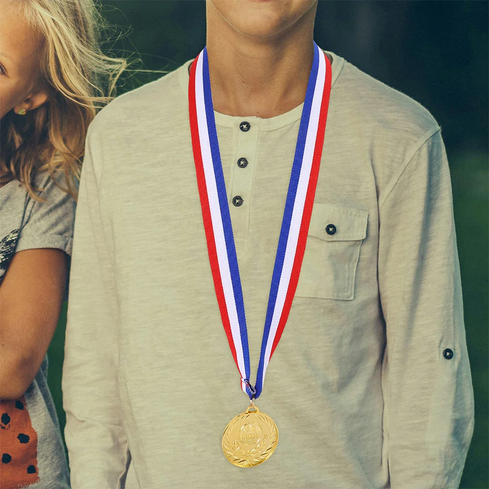 12 قطعة من ميداليات كرة القدم للأطفال مجموعة جوائز الذهب والفضة والبرونز مثالية للأحداث الرياضية ومسابقات الشباب والأنشطة الجماعية