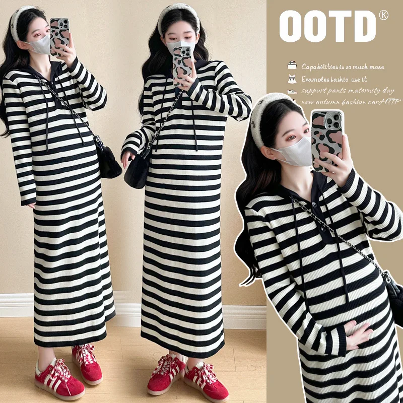 2025 New Arrival Autumn Korean Style Maternity Long Sleeve Hooded Striped Knitted Loose Casual Color Block Dress