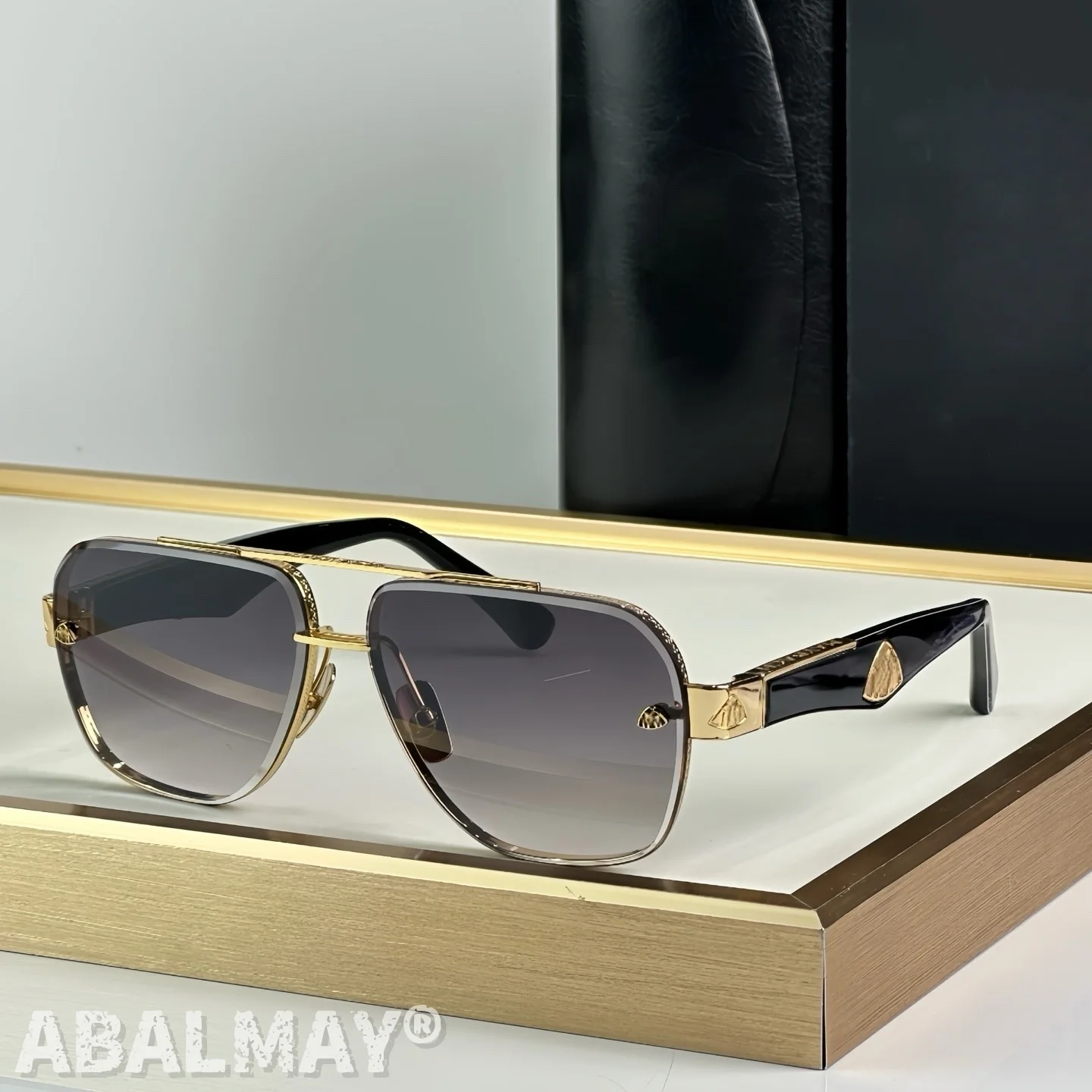 

The Sanme I Top Quality Sunglasses for Men Classic Fashion Women Luxury Glasses Brand Designer sunglasses UV400 with box