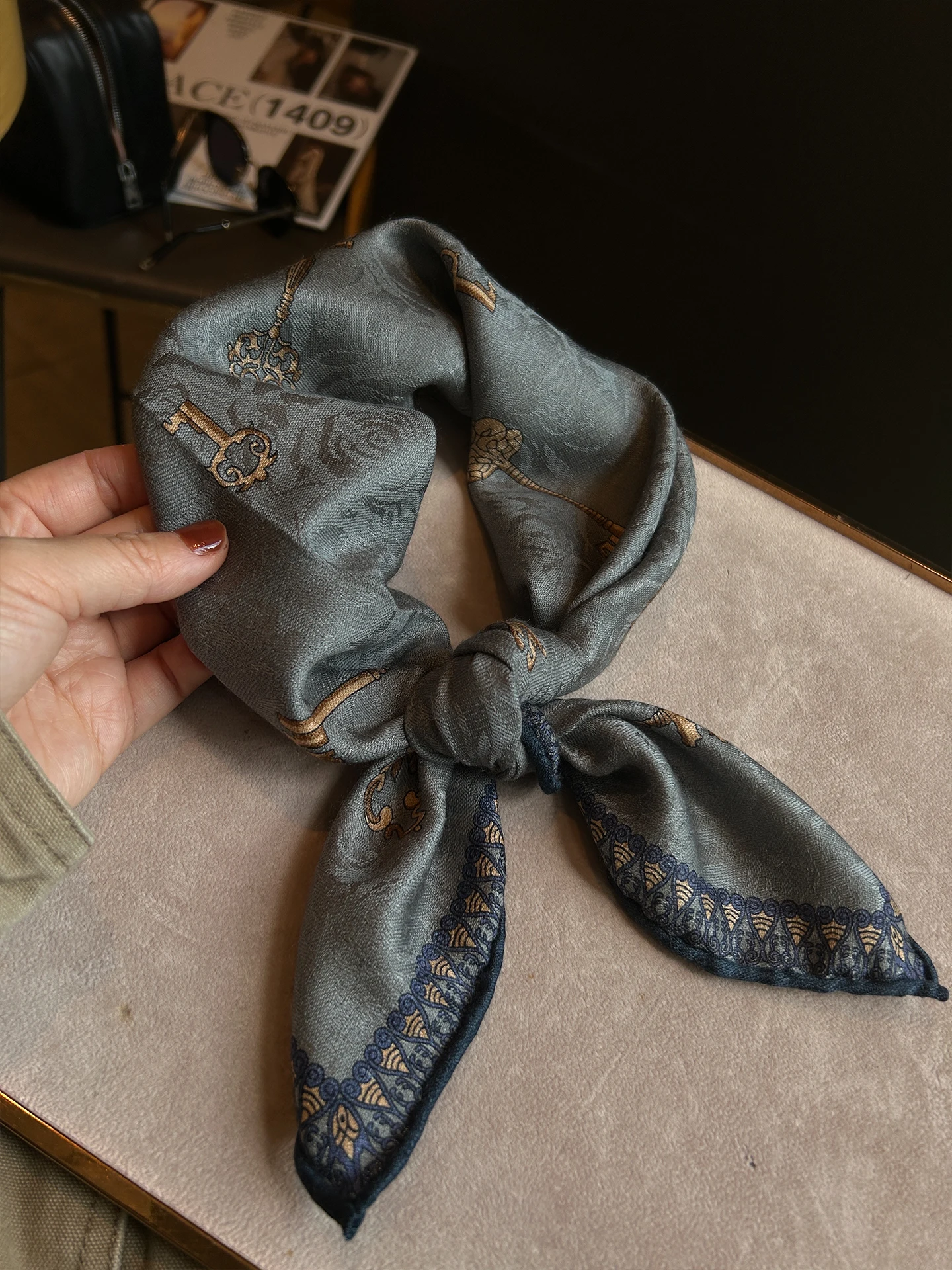 ele-silk-square-scarf-women's-spring-autumn-new-sle-lightweight-luxury-decorative-camere-silk-ne-warmer-korean-sle