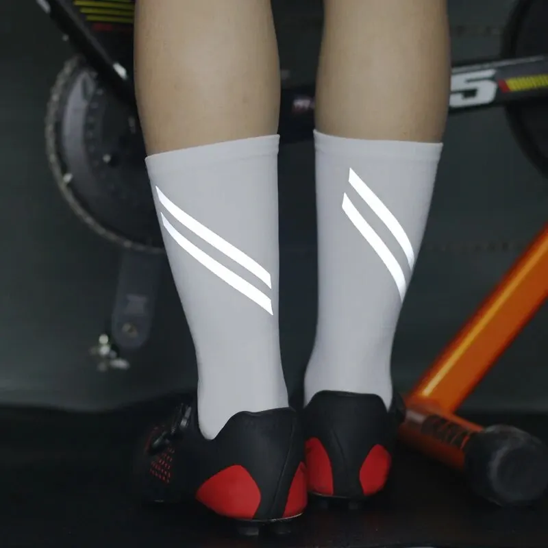 Four Seasons Average Size Men And Women In The Tube Bicycle Sports Cycling Socks Moisture Wicking High Bounce Reflective Socks