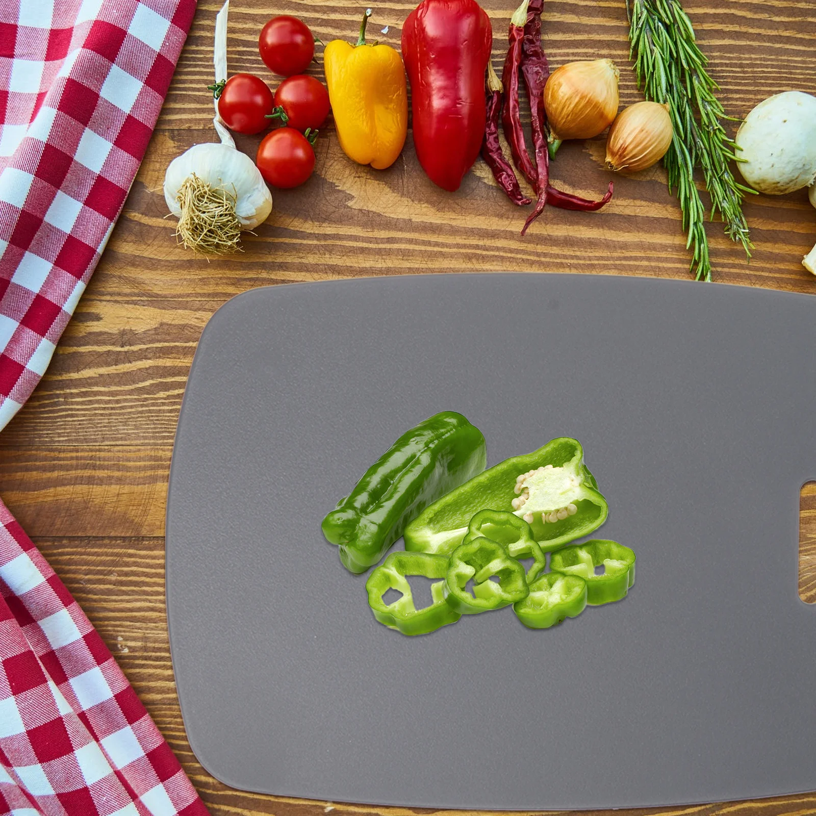 

1 комплект досок для разделения фруктов для детского питания, тонкие легкие 3 размера, кухонный разделочный коврик, многофункциональные нескользящие пластиковые доски для дома