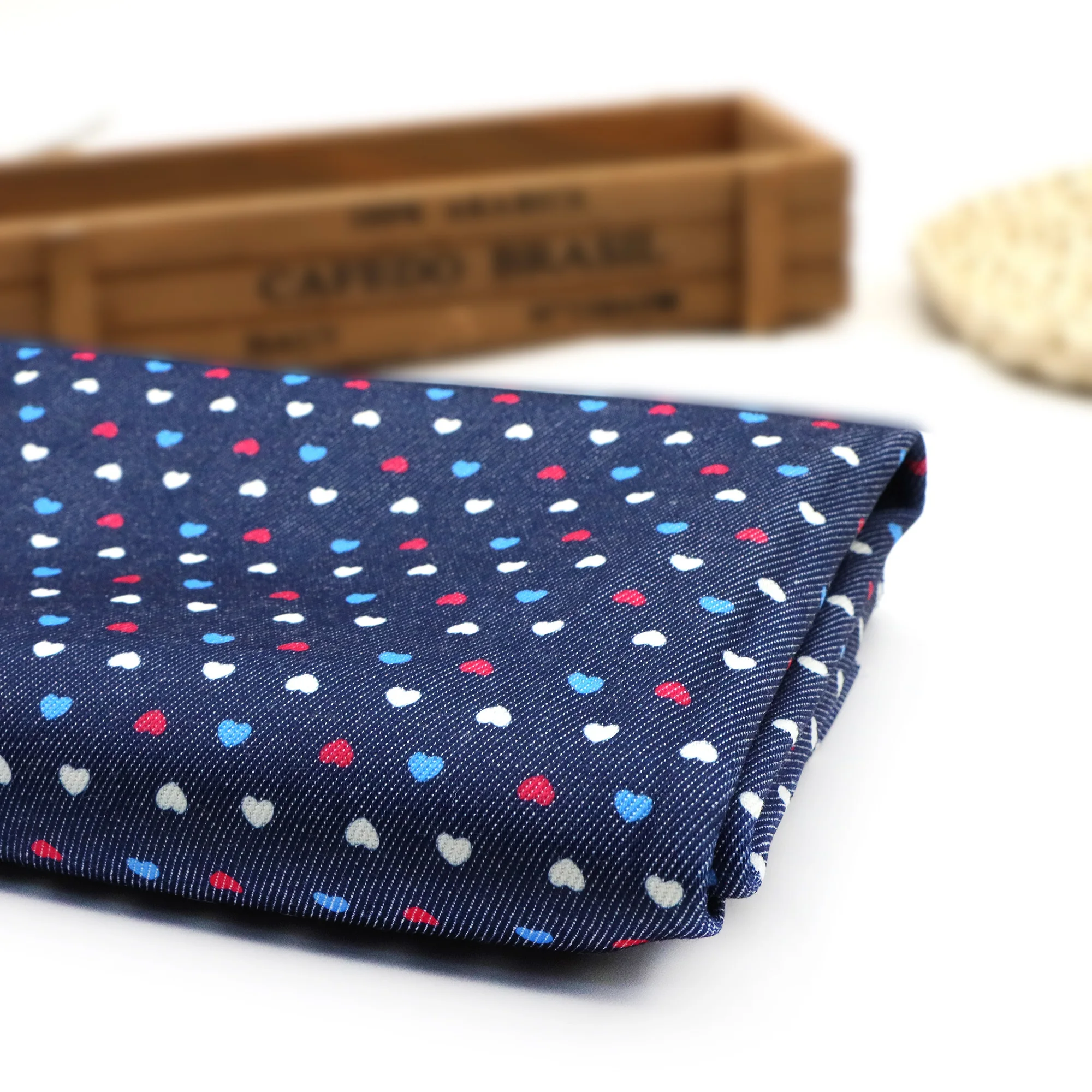 

Pre-cut Denim Fabric Colorful Heart Denim Fabric | 58.27x19.68inch(148x50cm) Pre-Cut Craft Material